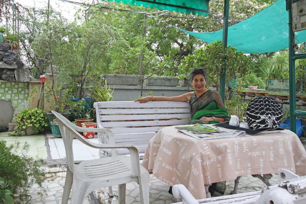 Nina Kochhar'S Homestay Nova Deli Exterior foto